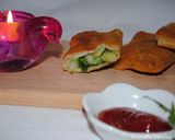 A picture of step 12 of Fried bread samosa.