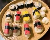 Hình bước làm 3 của món Sushi thập cẩm