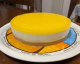 Foto del passaggio 17 della ricetta Cheesecake alla Vaniglia con Gelée al Mango🥧🥭