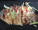 Hình bước làm 2 của món Cá tai tượng đút lò