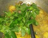 Foto langkah ke 6 dari resep Ati ampela+kentang & daun kemangi.