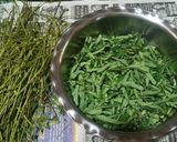 कोरल्याची भाजी (Korlyachi Bhaji Recipe In Marathi) रेसिपी स्टेप 1 फोटो 