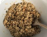 A picture of step 3 of Homemade Granola - vegan.