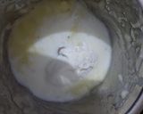 A picture of step 2 of Refreshing melon shake with ice cream.