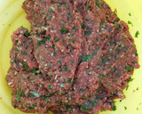 Foto del paso 2 de la receta: Negritos (bisteces de carne molida)