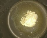 A picture of step 1 of Bunah mutton keema.