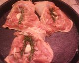 Foto del paso 1 de la receta: Pata muslo rellenas con verduras y queso