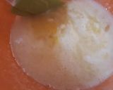 A picture of step 4 of Shop-style lemon cream.