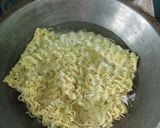 Foto langkah ke 1 dari resep Mie goreng nasi jinggo.