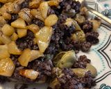Foto del paso 9 de la receta: Tartar de Habitas con Morcilla de Burgos y Pera Caramelizada !!!!