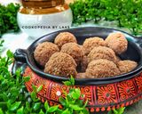 A picture of step 4 of Poha Laddoos.