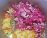 Une image de l'étape 4 de Soupe de pommes de terre, carottes, radis meat et fan de navet.