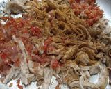 A picture of step 1 of Chicken folds.