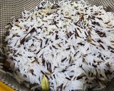 A picture of step 1 of Wild Rice and Prawns.