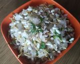 A picture of step 3 of Kaccha chivda.