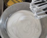 Foto langkah ke 2 dari resep Bolu Hongkong Keju Almond.