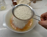 Foto del paso 5 de la receta: Bizcocho de zanahoria “Carrotazo”
