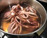 Foto del paso 1 de la receta: Qué te pasó, Calamardo???(ensalada fresca de calamares)