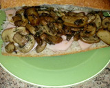 Foto del paso 4 de la receta: Bocadillo veggie y champiñones al ajillo