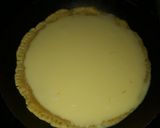 Foto langkah ke 4 dari resep Pie susu teflon.