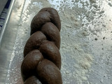 Monocrome Donuts (Charcoal Donuts)