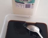A picture of step 1 of Soy Milk and Black Grass Jelly.
