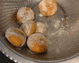 A picture of step 1 of Methi khakra.