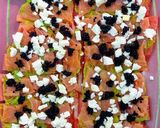 Foto del paso 4 de la receta: 132.🍉Ensalada de sandía, salmón, aguacate, feta y caviar🐟