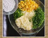 A picture of step 2 of Cheese balls.