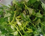 Foto langkah ke 3 dari resep Tumis Kangkung Seadanya.