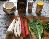 A picture of step 1 of Carrot and radish salad.