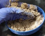 Foto del paso 2 de la receta: Galletas de nuez bañadas en chocolate y avellanas