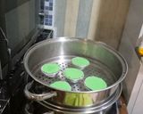 Foto langkah ke 7 dari resep Bolu Kukus Mekar.