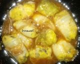 Foto langkah ke 5 dari resep Sawi gulung tahu jamur saus hot lava.