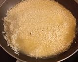 Une image de l'étape 2 de Risotto aux champignons.
