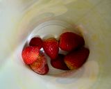 A picture of step 2 of Strawberry Mango Mocktail.