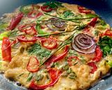 Foto langkah ke 3 dari resep Dadar Telur Keju Topping Sayur (sisa di kulkas).