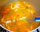 Foto del paso 21 de la receta: Sopa de mariscos a los tres caldos e infusionada con azafrán