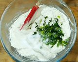 A picture of step 2 of Medu vada.