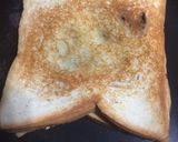 A picture of step 2 of Banana sandwich.