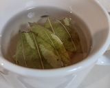A picture of step 2 of Bay Leaf Tea.