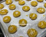 Foto langkah ke 3 dari resep Cookies Kacang Wijen.