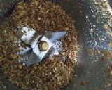 A picture of step 1 of Kadhai paneer.