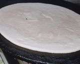 A picture of step 1 of Mazedar chkiii ka ata ki roti.
