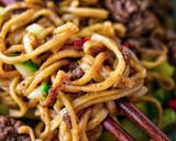 A picture of step 3 of Quick Hoisin Beef & Cucumber Noodles.