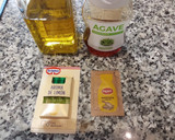 Foto del paso 1 de la receta: Ensalada de garbanzo con vinagreta de miel y mostaza, salmón ahumado y hummus
