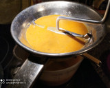 Foto del paso 4 de la receta: Crema de Salmón y Marisco en Olla Programable