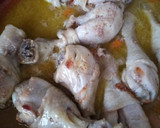 Foto del paso 2 de la receta: Muslos de pollo en cazuela de barro. Con salsa de paté