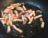Foto del paso 2 de la receta: Sándwich rico de huevo frito y bacon 🍳 🥓