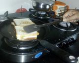 A picture of step 6 of Cheese chutney sandwich.